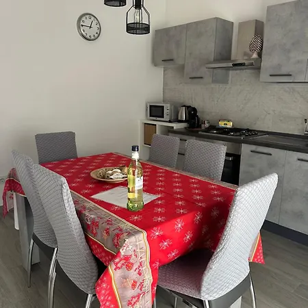דירה Nunziata Apartment